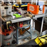 T03. Delta 10” contractor's saw with table. Model 62-044. 